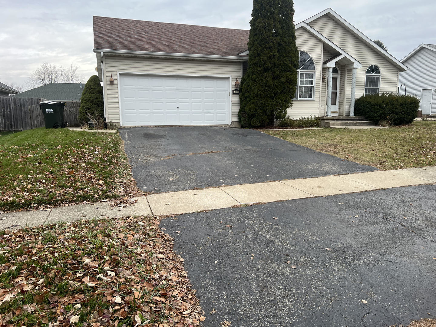 707 Cedar Lane, Genoa, IL 60135