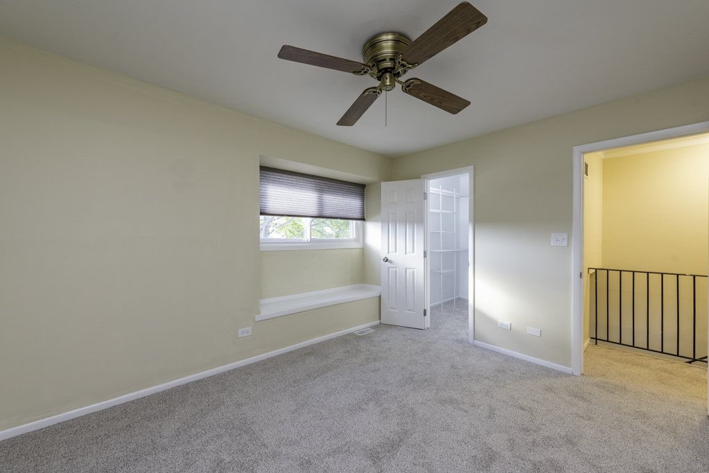 2634 Woodview Court, Waukegan, IL 60087