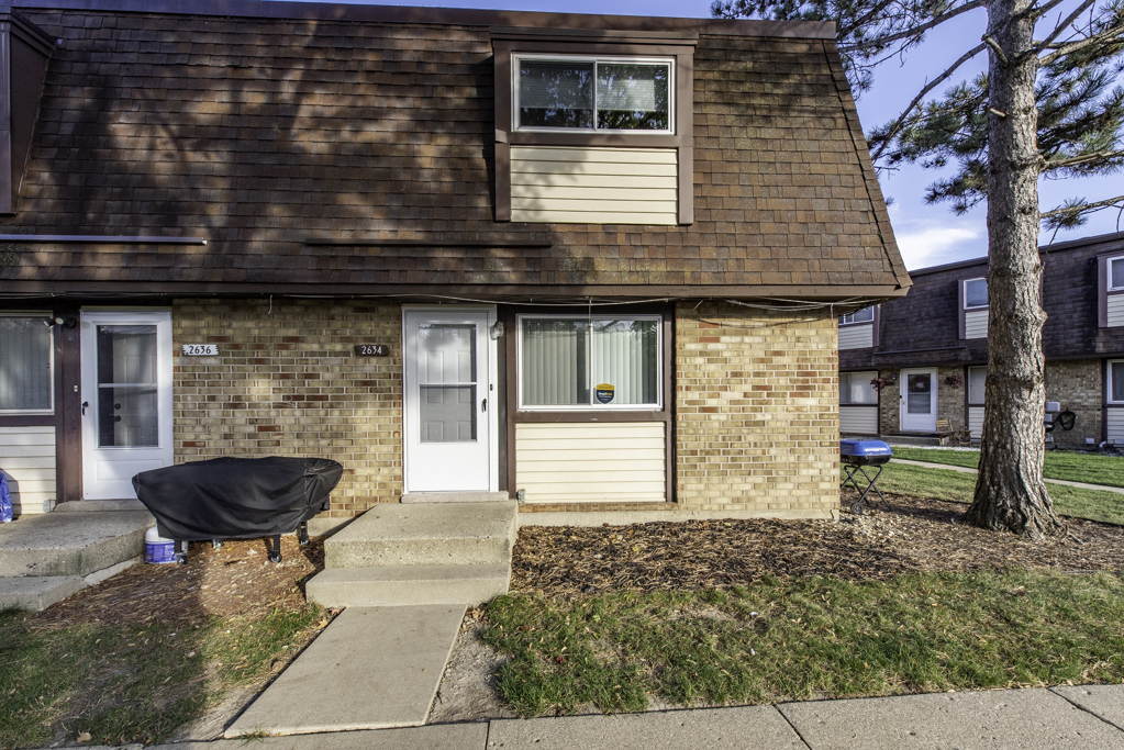 2634 Woodview Court, Waukegan, IL 60087