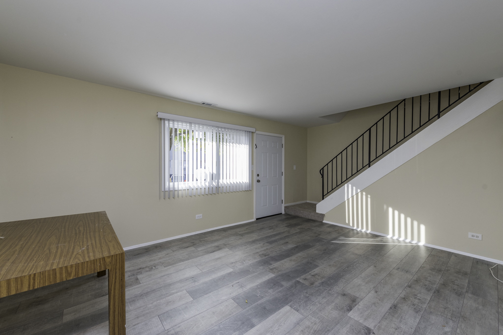 2634 Woodview Court, Waukegan, IL 60087