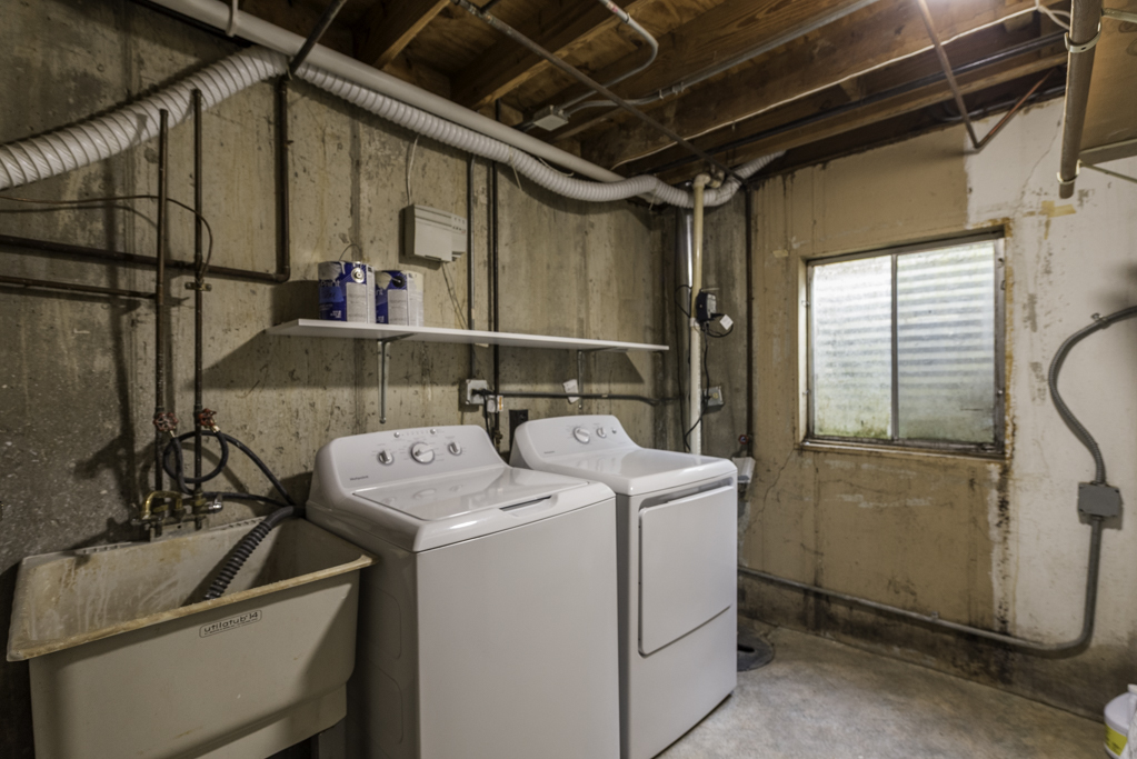 2634 Woodview Court, Waukegan, IL 60087