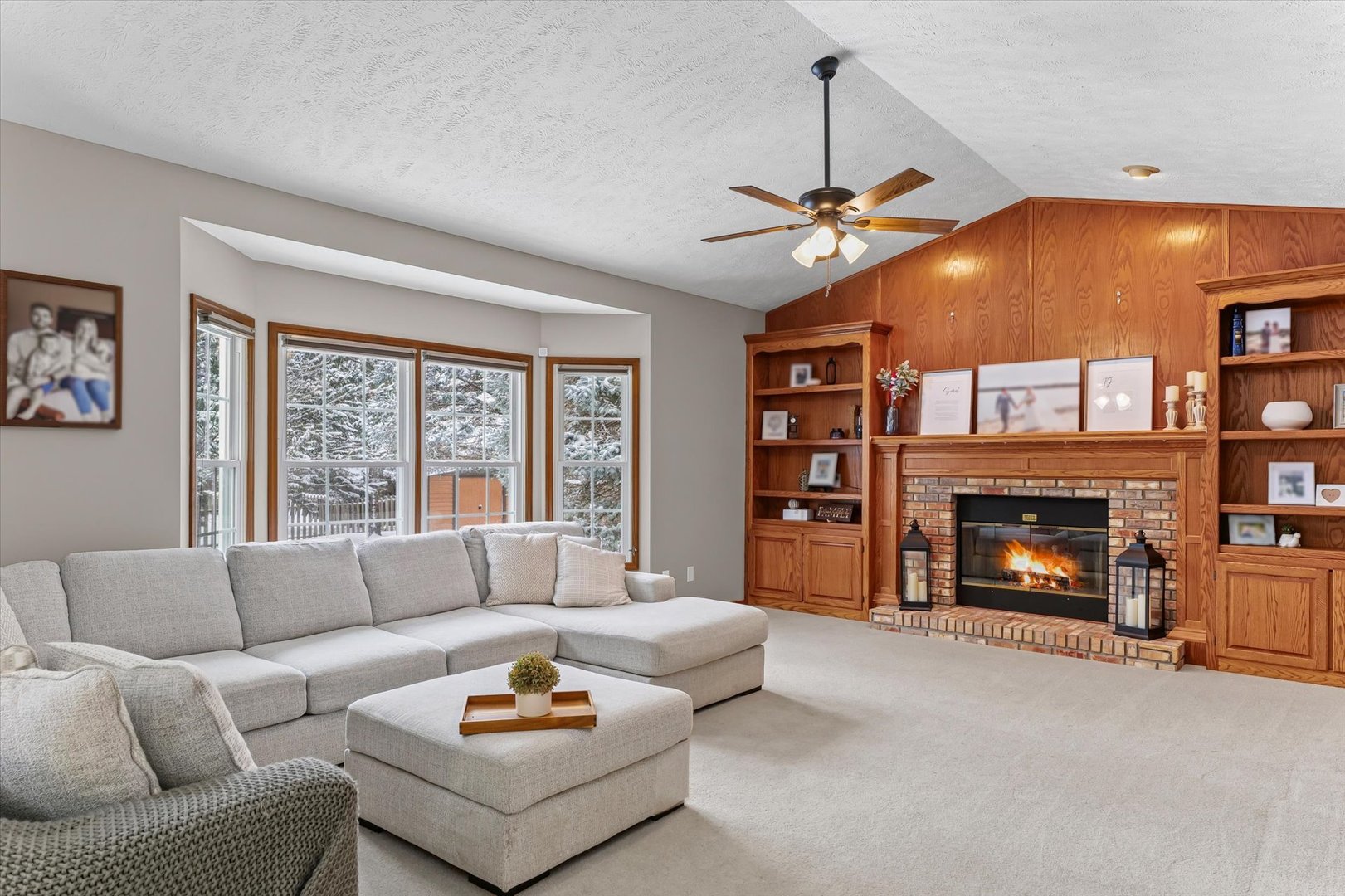 3 Earls Court, Bloomington, IL 61704