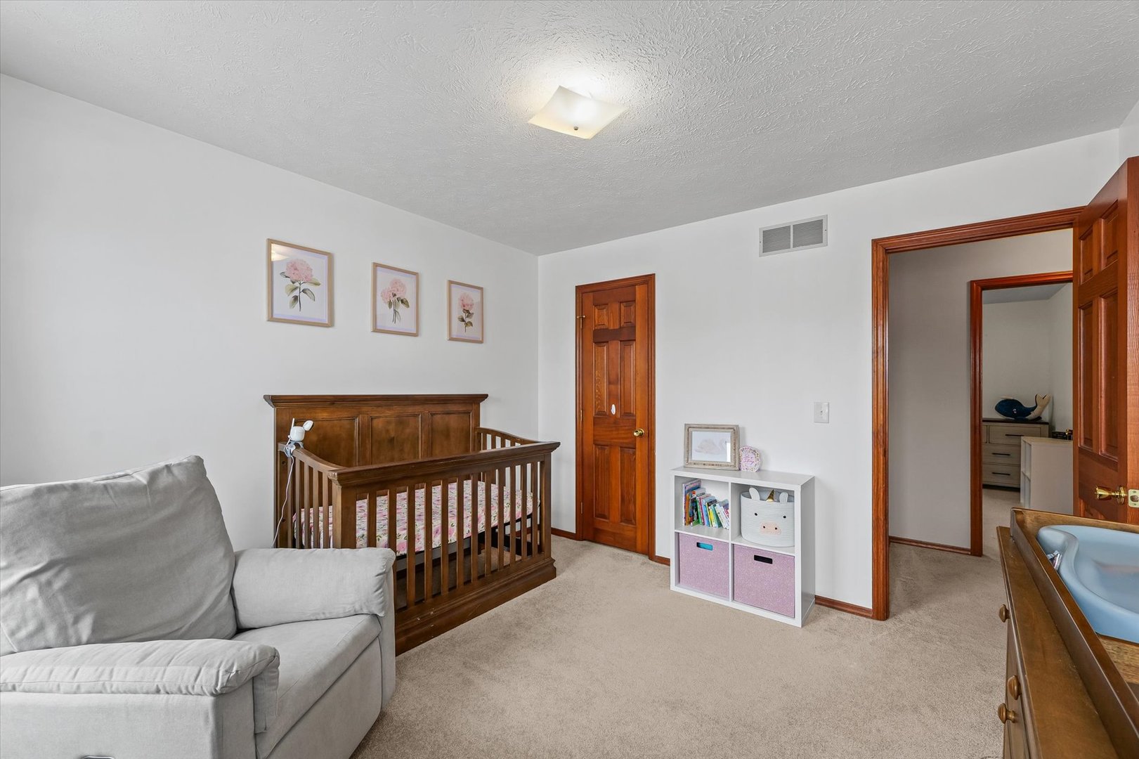 3 Earls Court, Bloomington, IL 61704