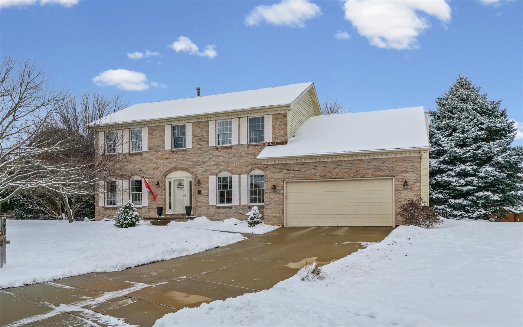 3 Earls Court, Bloomington, IL 61704