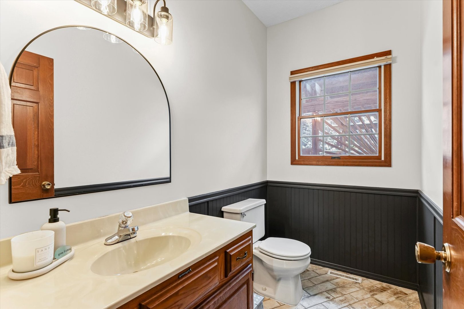 3 Earls Court, Bloomington, IL 61704