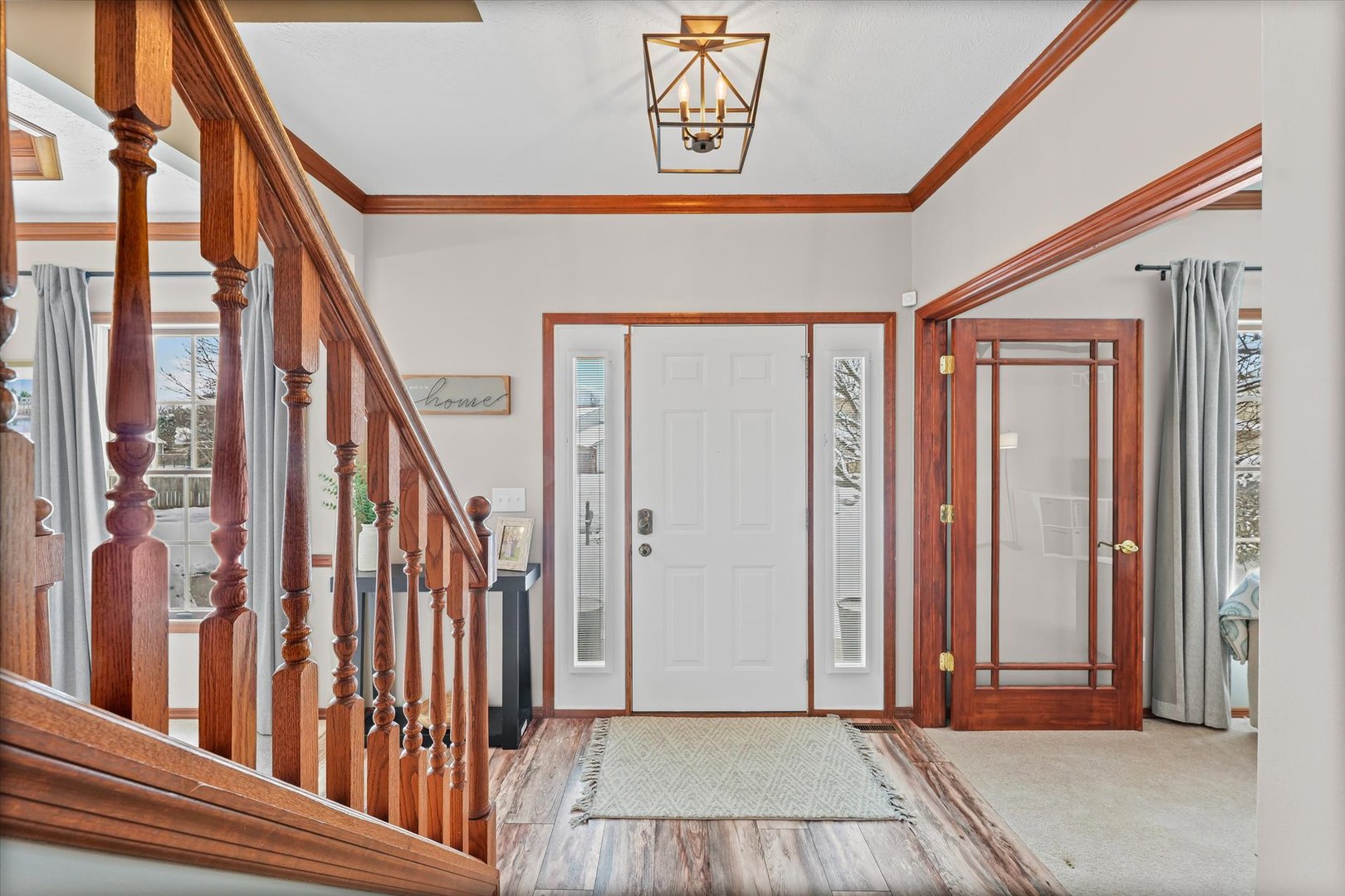 3 Earls Court, Bloomington, IL 61704