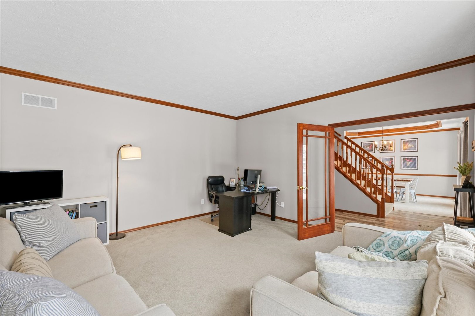 3 Earls Court, Bloomington, IL 61704