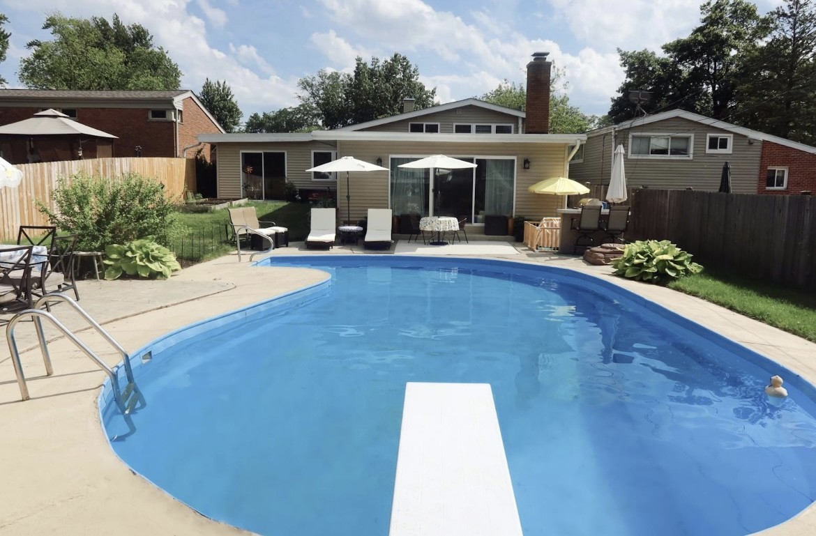 42 W Taylor Road, Lombard, IL 60148