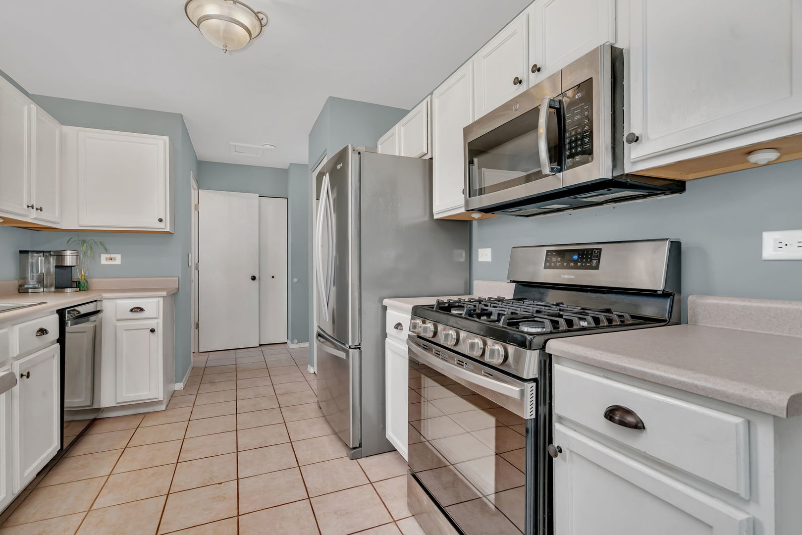 1605 Heritage Pointe Court, Plainfield, IL 60586