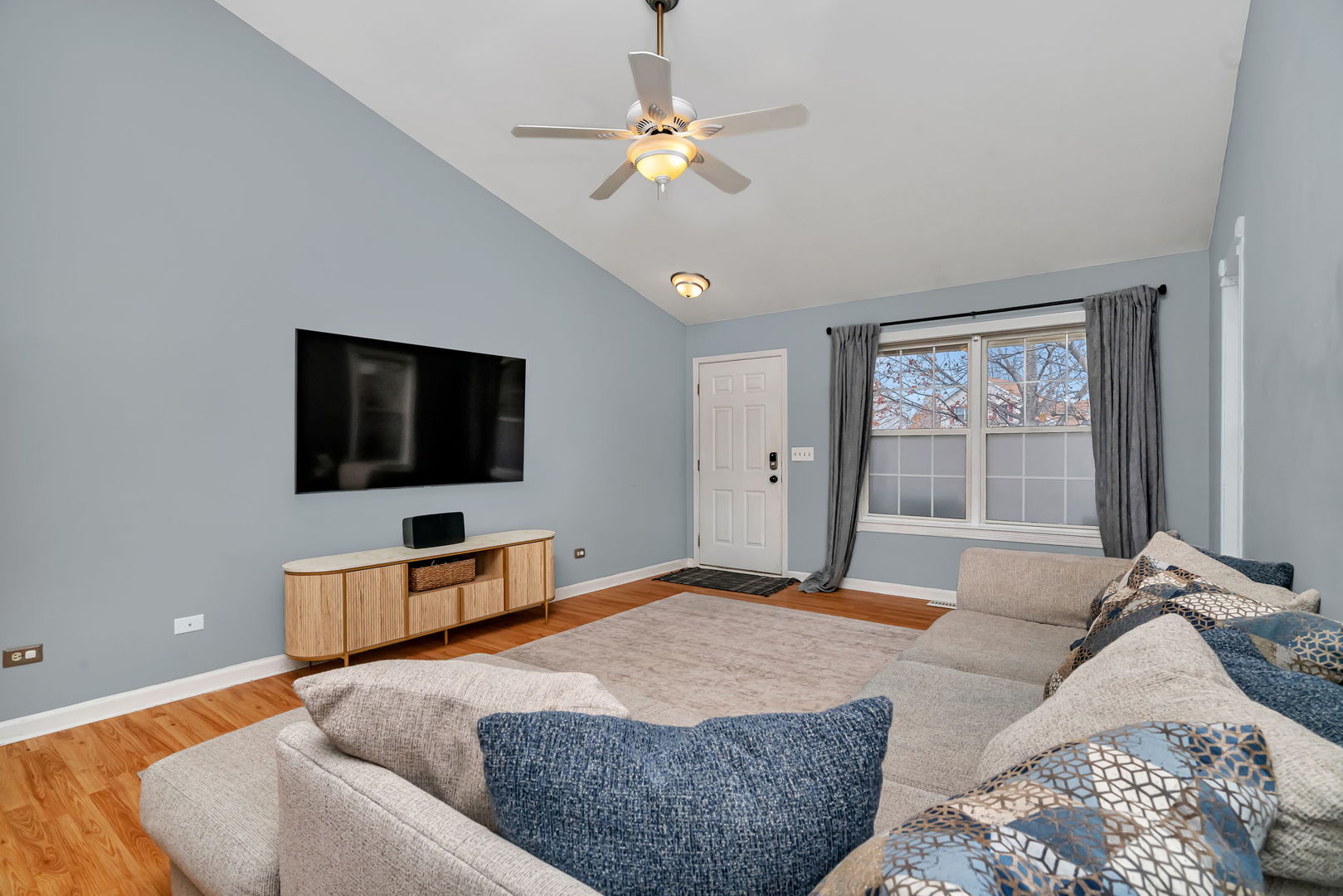 1605 Heritage Pointe Court, Plainfield, IL 60586