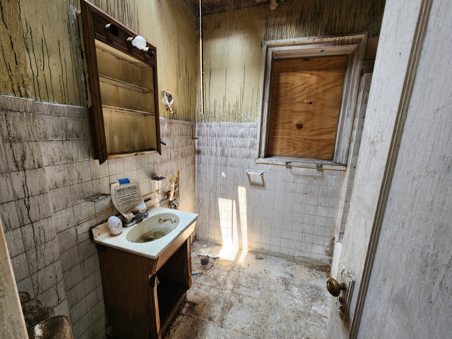 7952 S Langley Avenue, Chicago, IL 60619