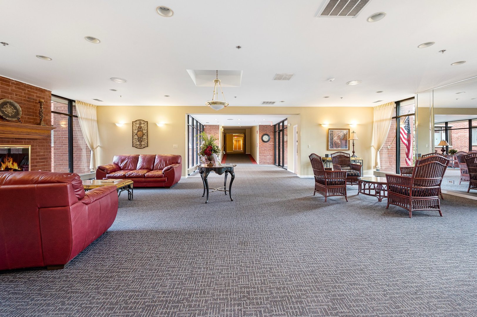 127 Acacia Circle #304, Indian Head Park, IL 60525