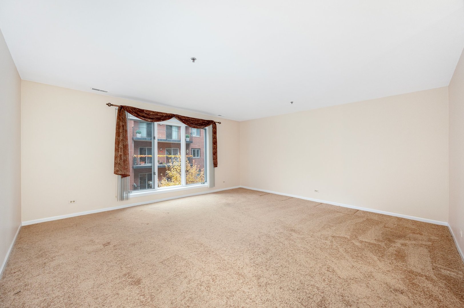 127 Acacia Circle #304, Indian Head Park, IL 60525