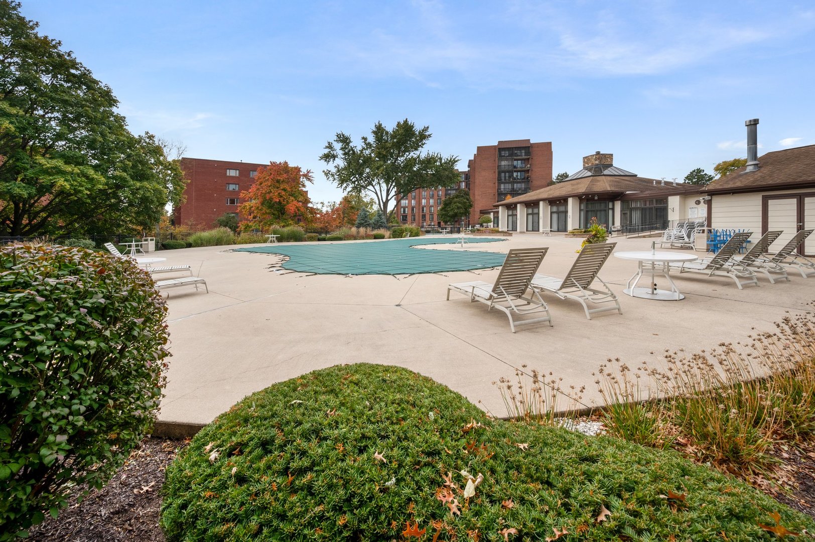 127 Acacia Circle #304, Indian Head Park, IL 60525