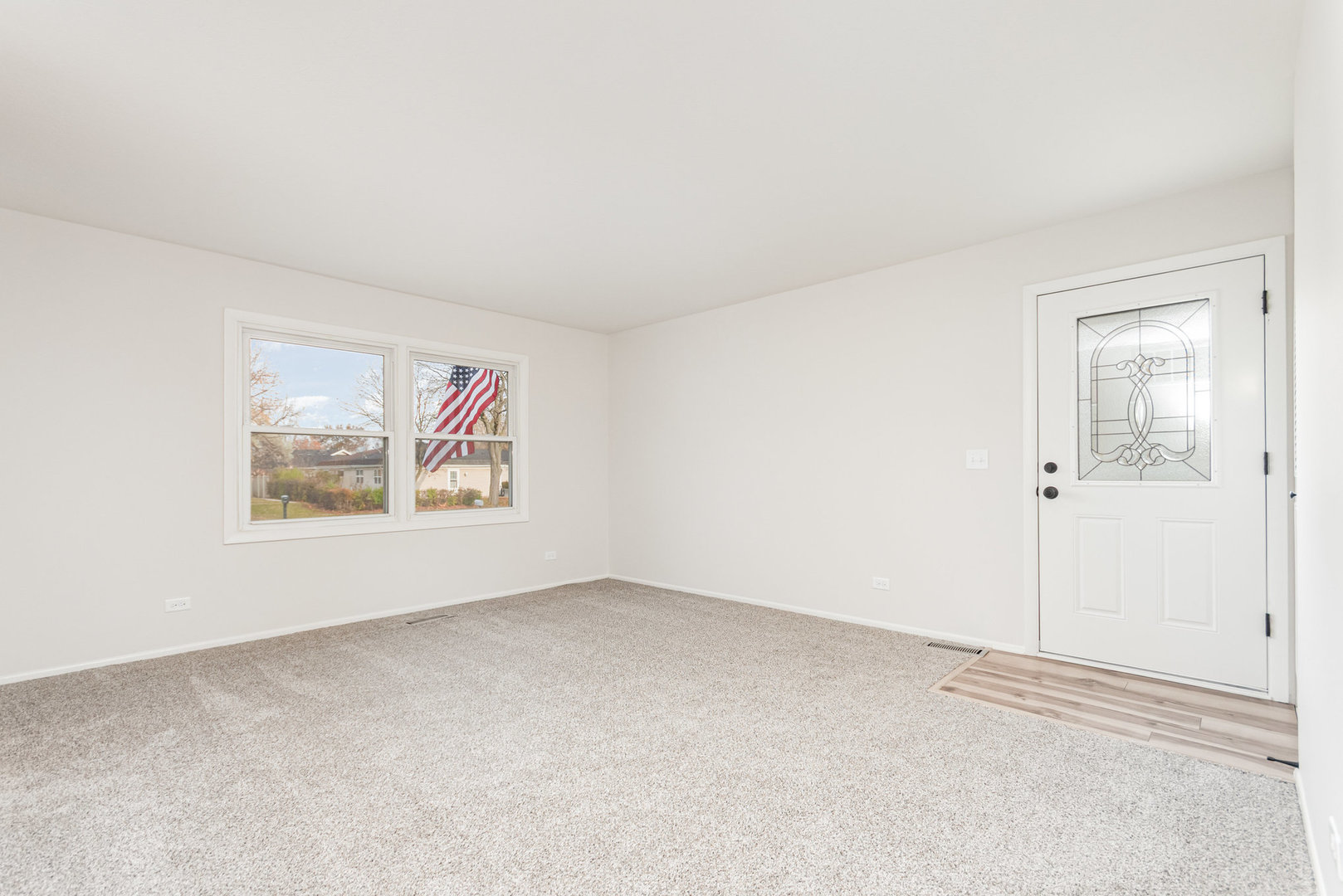 95 W Stevenson Drive, Glendale Heights, IL 60139