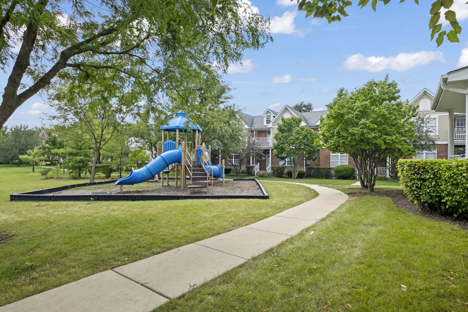 1882 Keystone Place #1882, Schaumburg, IL 60193
