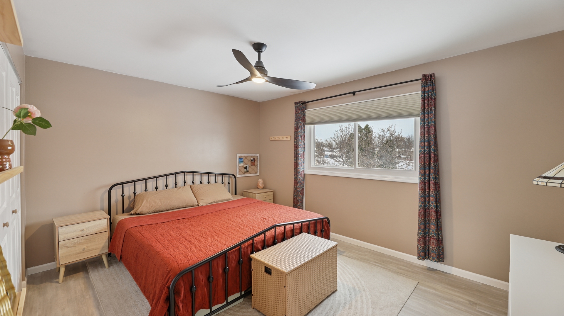 595 Stafford Drive, Roselle, IL 60172