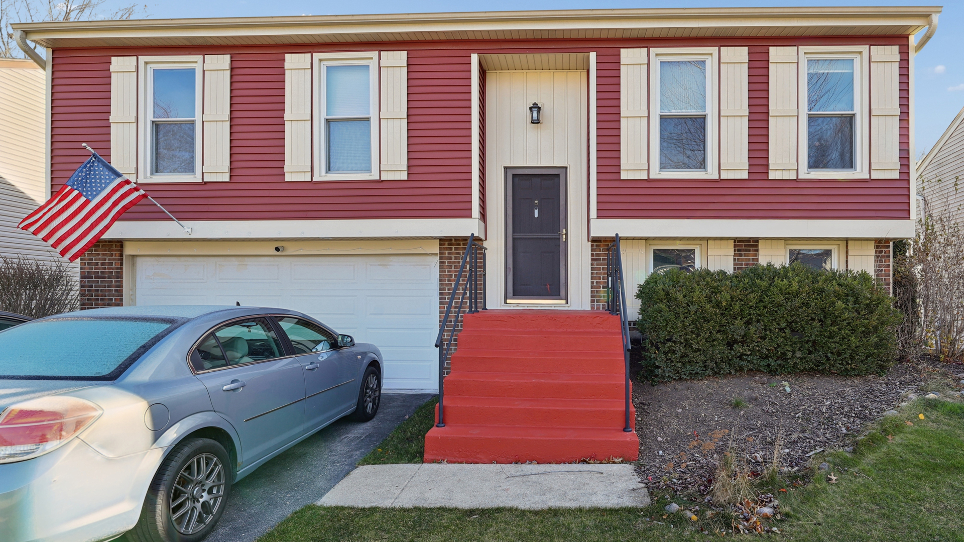 595 Stafford Drive, Roselle, IL 60172