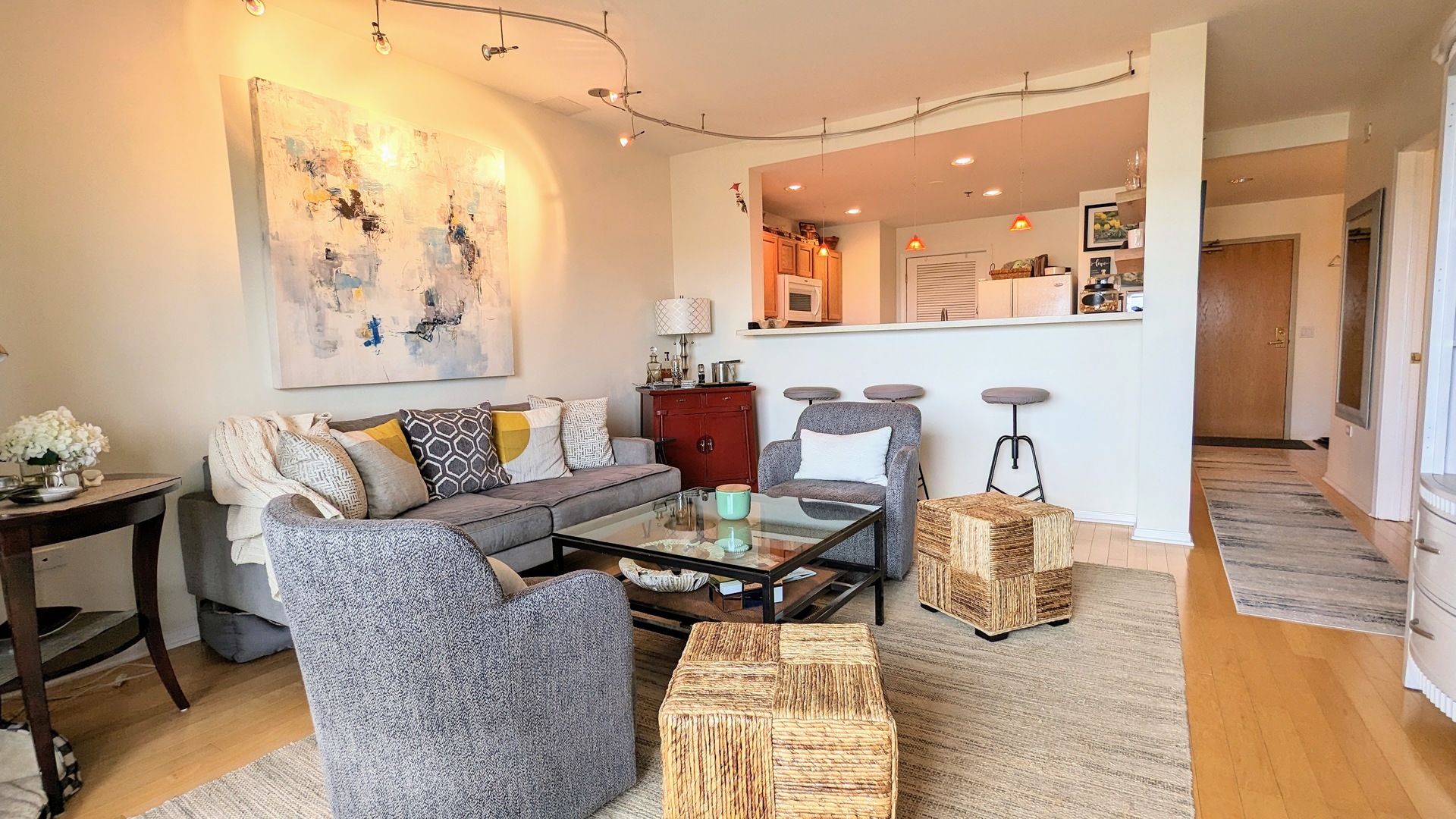 440 W Mahogany Court #604, Palatine, IL 60067