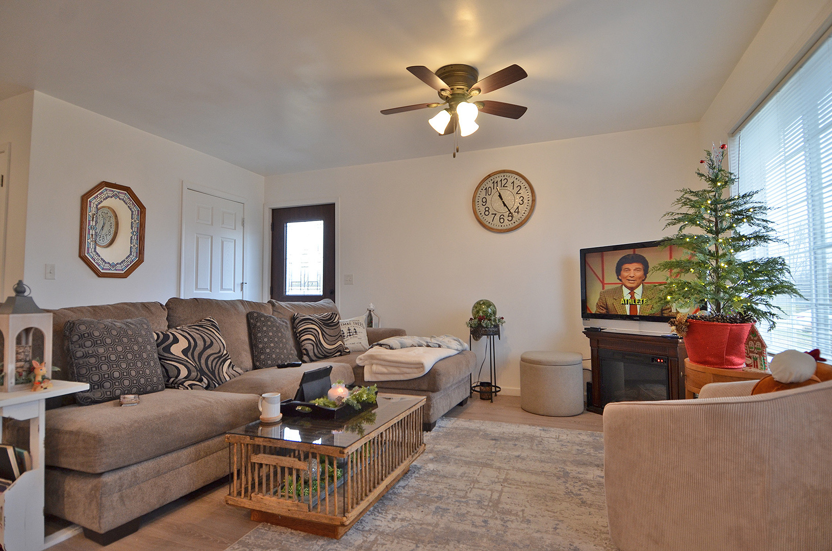 201 & 311 24th Avenue, Ottawa, IL 61350