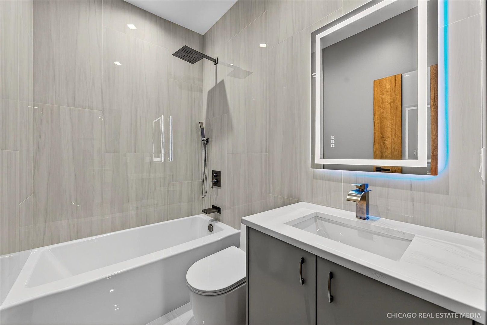 6090 Belmont Road, Downers Grove, IL 60516