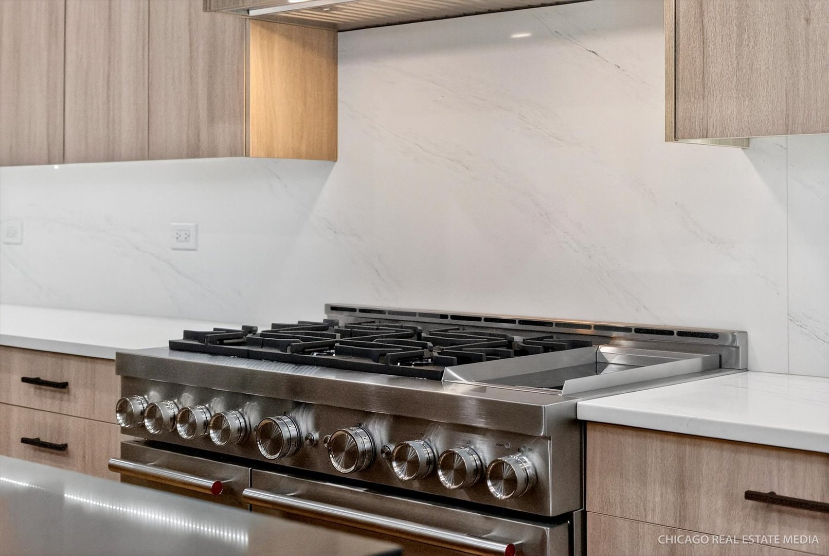 6090 Belmont Road, Downers Grove, IL 60516