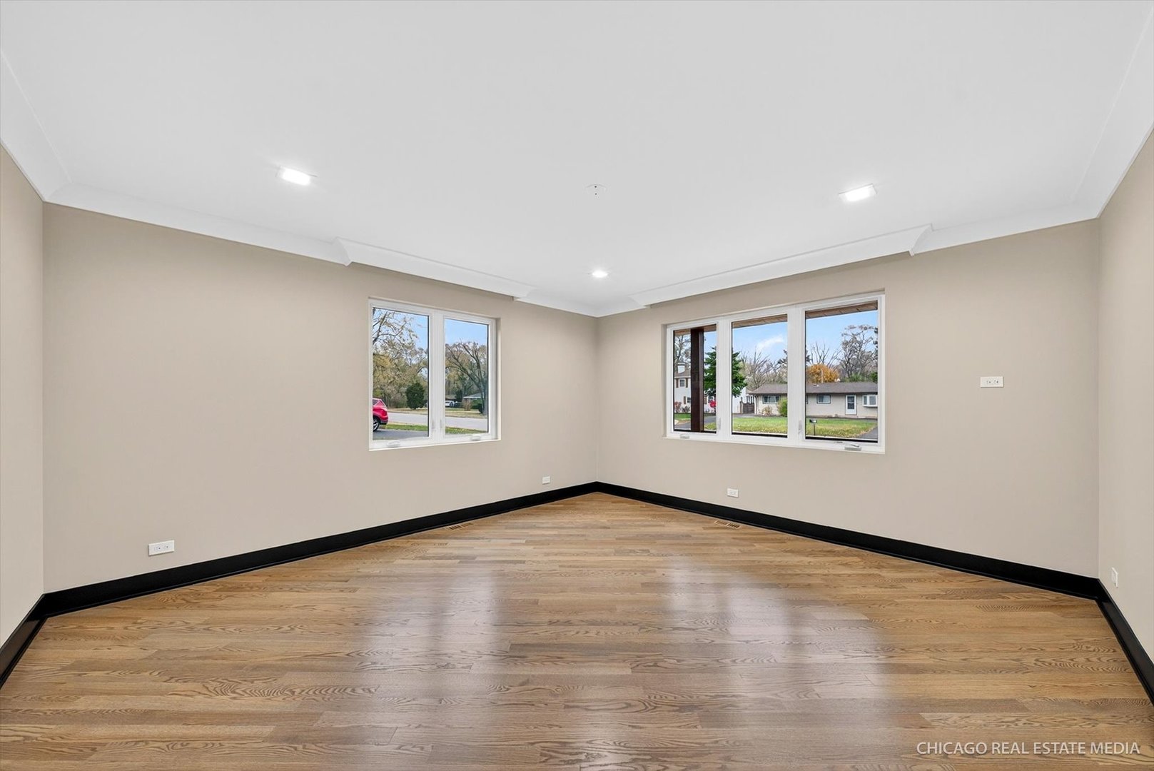 6090 Belmont Road, Downers Grove, IL 60516