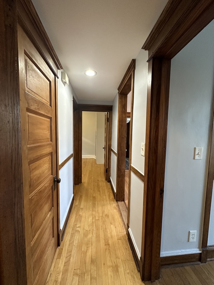 1949 W Grace Street #2E, Chicago, IL 60613