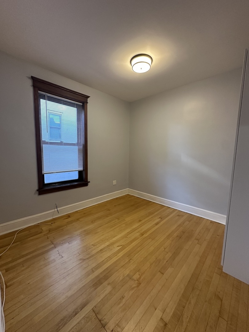 1949 W Grace Street #2E, Chicago, IL 60613