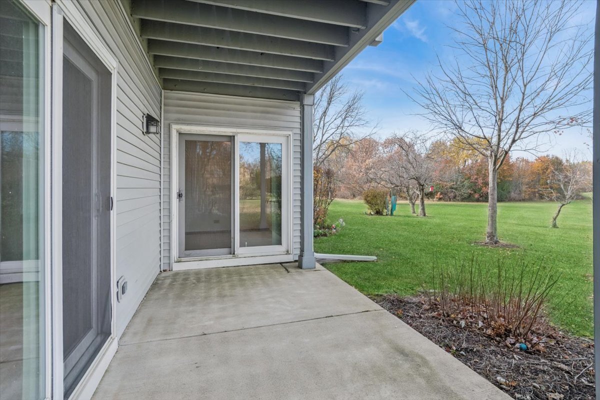 2337 Worthing Drive #102A, Naperville, IL 60565