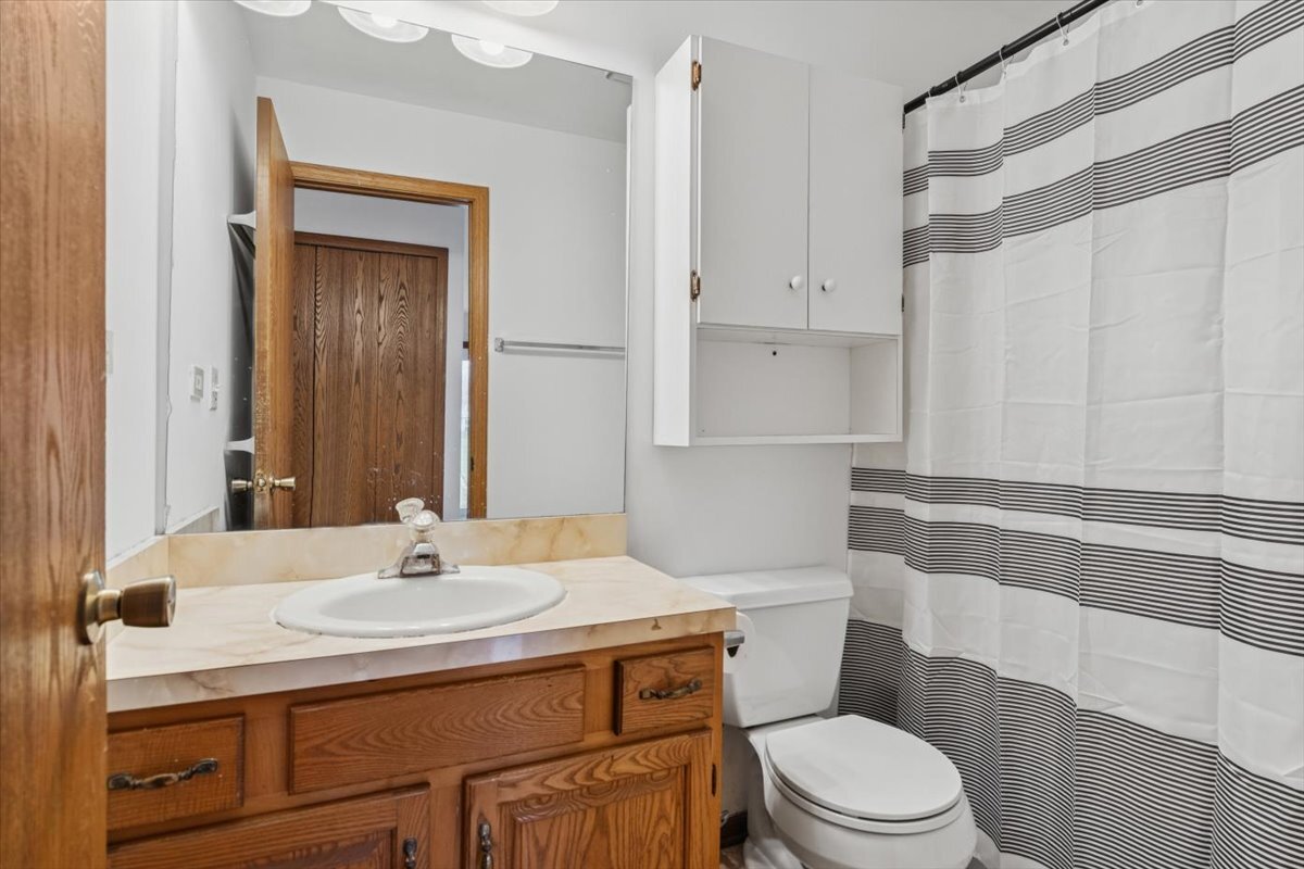 2337 Worthing Drive #102A, Naperville, IL 60565