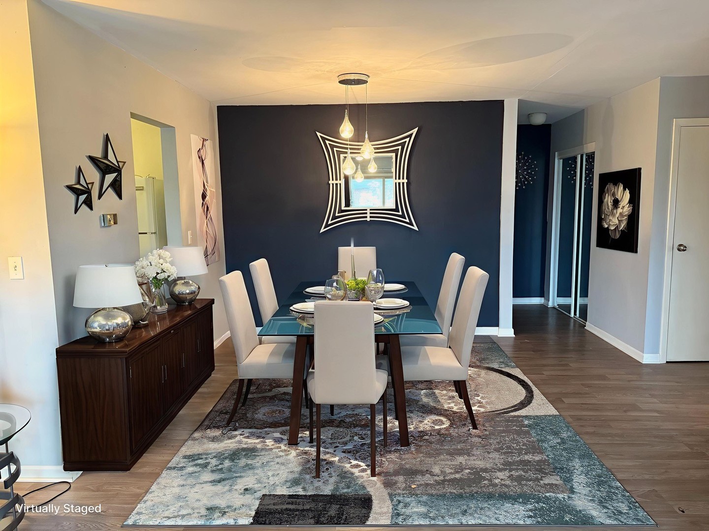 5725 Holmes Avenue #15, Clarendon Hills, IL 60514