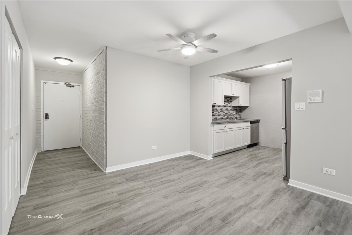 144 E Bailey Road #L, Naperville, IL 60565