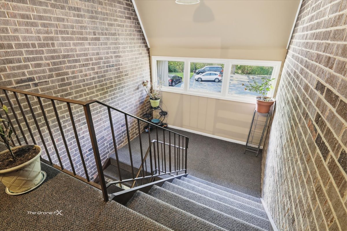 144 E Bailey Road #L, Naperville, IL 60565