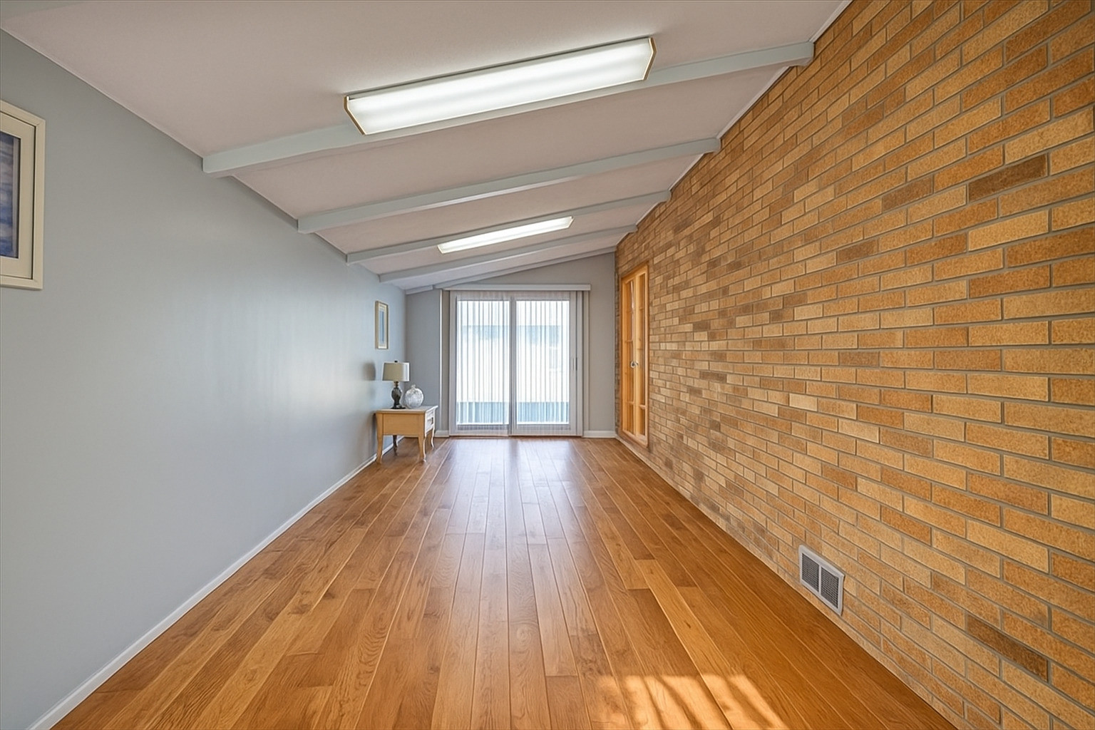 251 W Armitage Avenue, Elmhurst, IL 60126