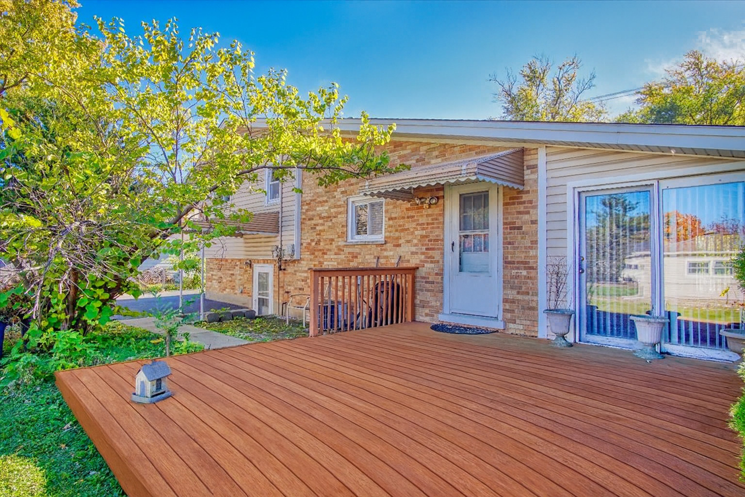 251 W Armitage Avenue, Elmhurst, IL 60126