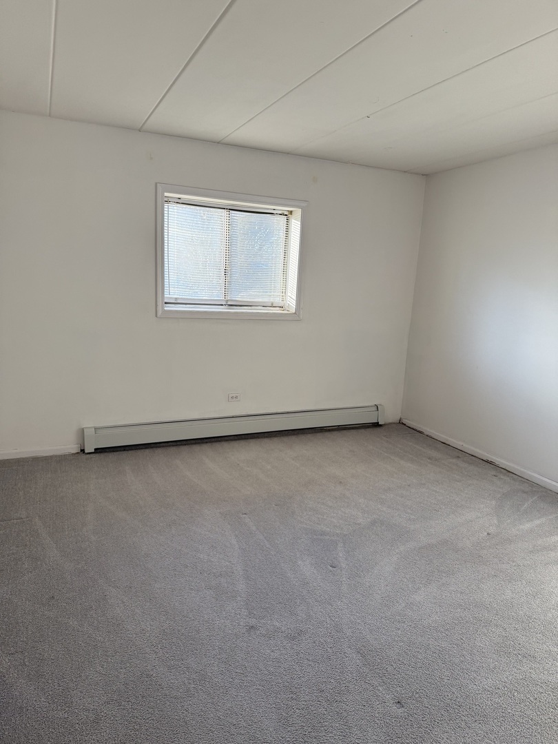 138 E Bailey Road #B, Naperville, IL 60565