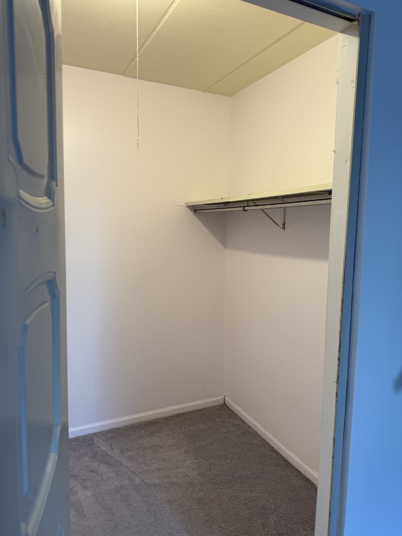 138 E Bailey Road #B, Naperville, IL 60565