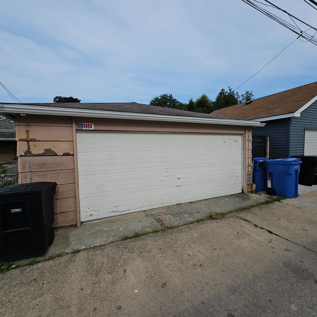 4804 S Lamon Avenue, Chicago, IL 60638