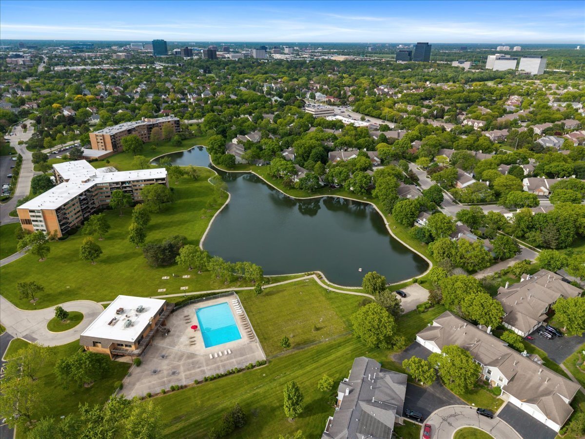 151 Brookston Drive #A2, Schaumburg, IL 60193