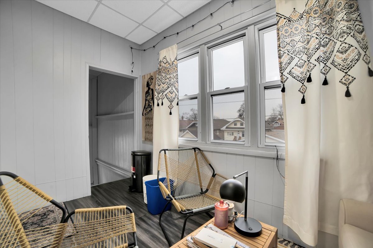 2108 Highland Avenue, Berwyn, IL 60402