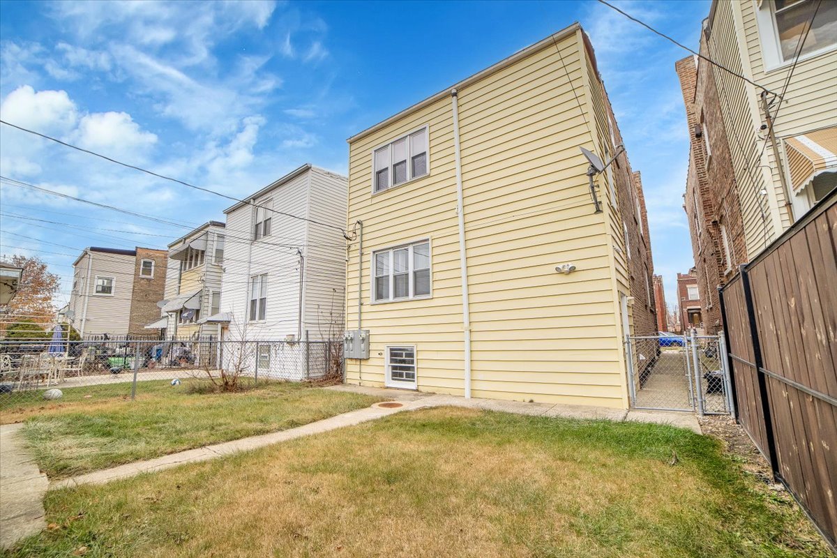 2108 Highland Avenue, Berwyn, IL 60402