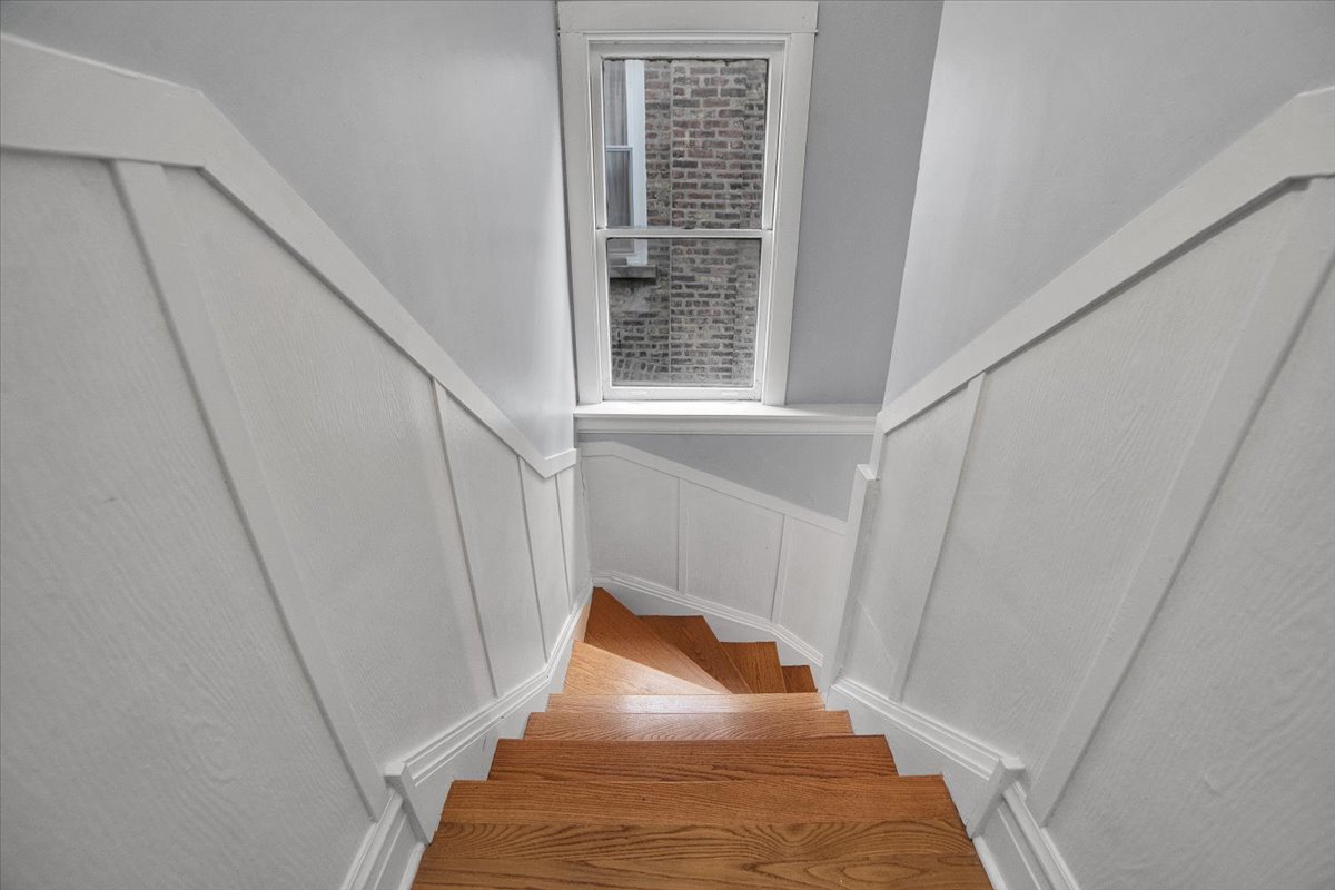 2108 Highland Avenue, Berwyn, IL 60402