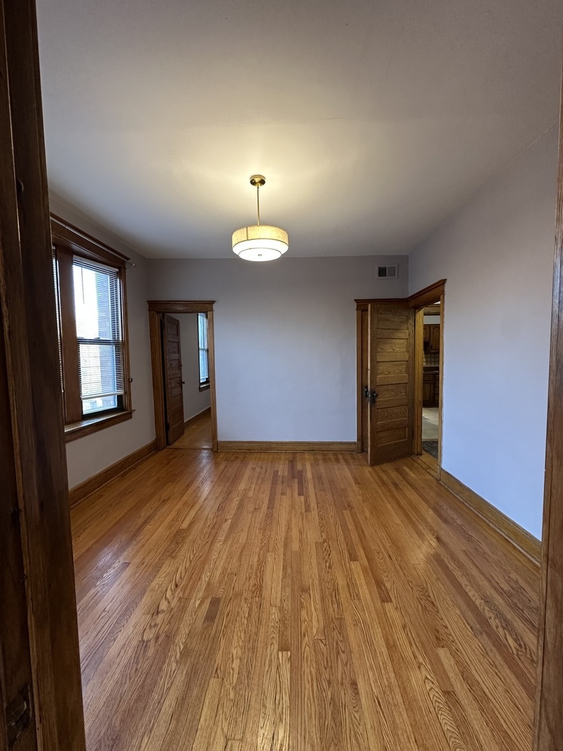 3759 N Damen Avenue #2, Chicago, IL 60618