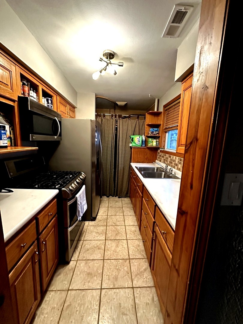 602 Sangamon Road, Marquette Heights, IL 61554