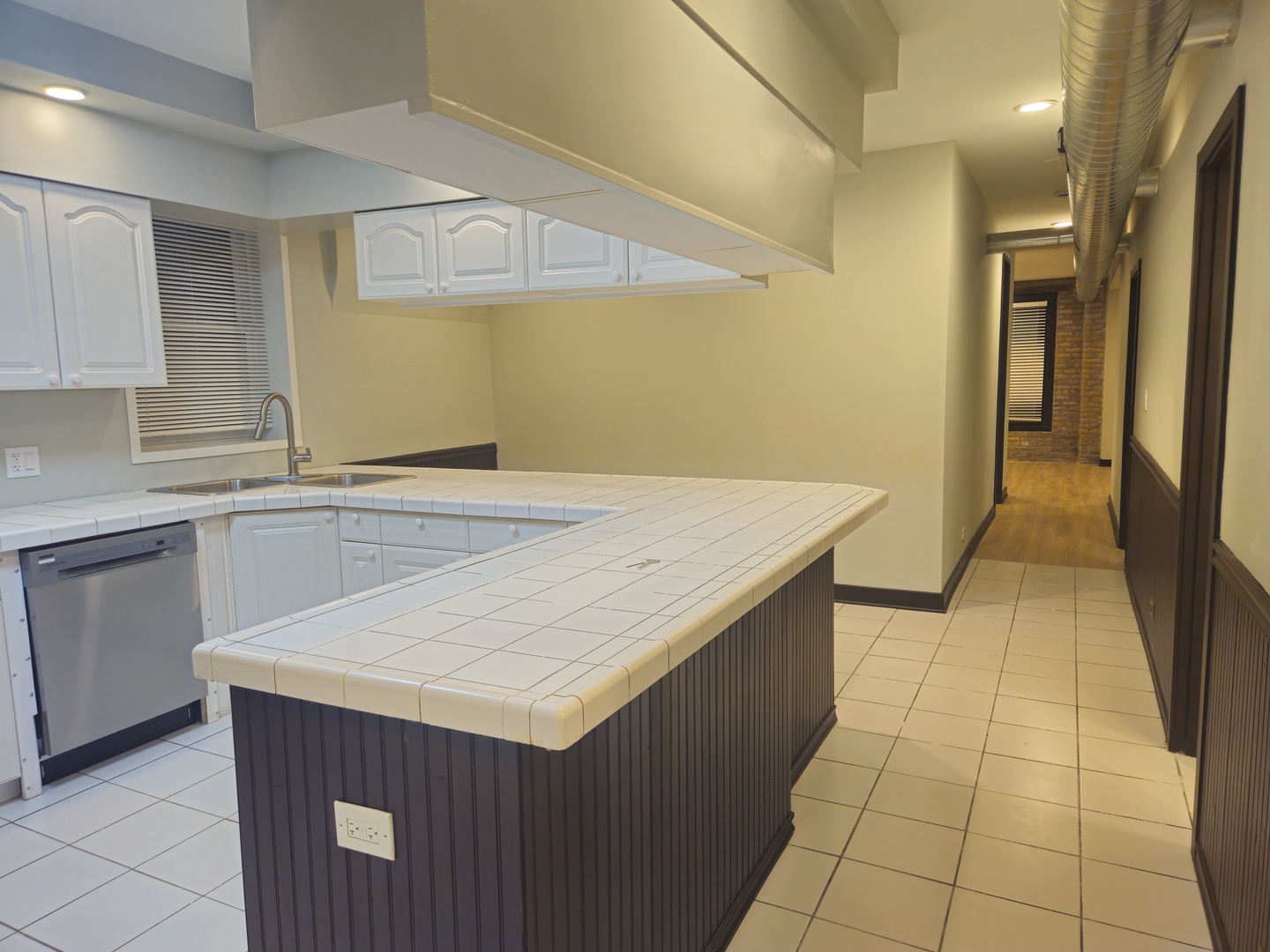 1819 W Evergreen Avenue #1, Chicago, IL 60622