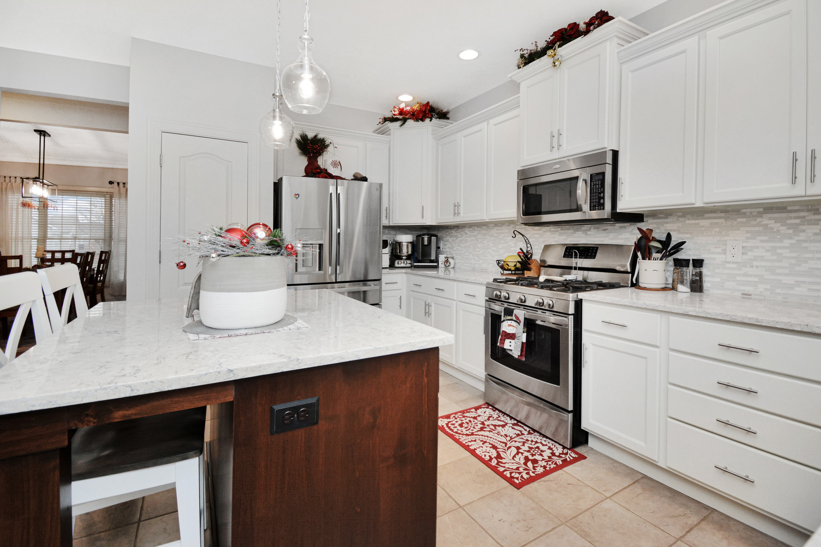 10 Deerfield Court, Bloomington, IL 61705