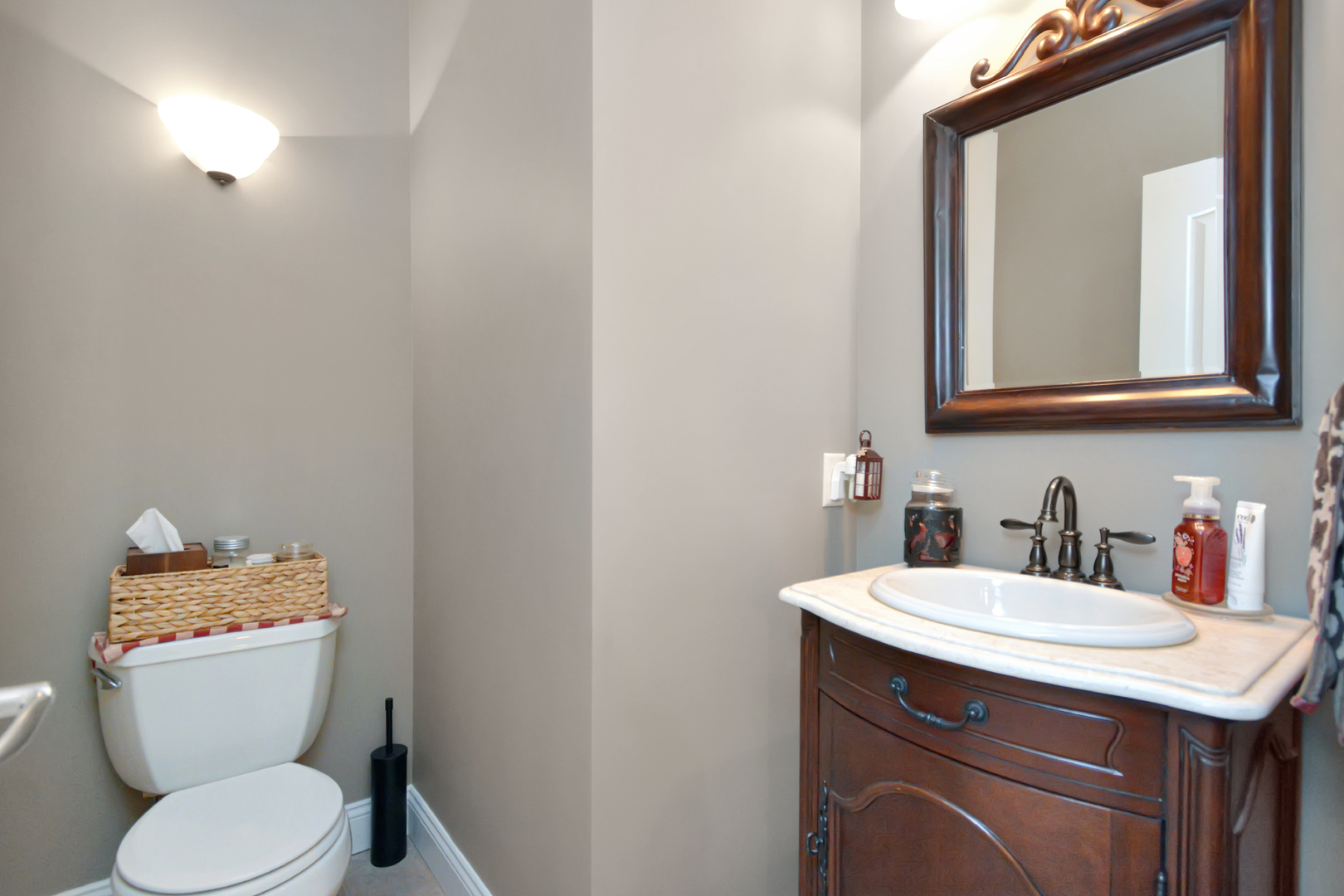 10 Deerfield Court, Bloomington, IL 61705