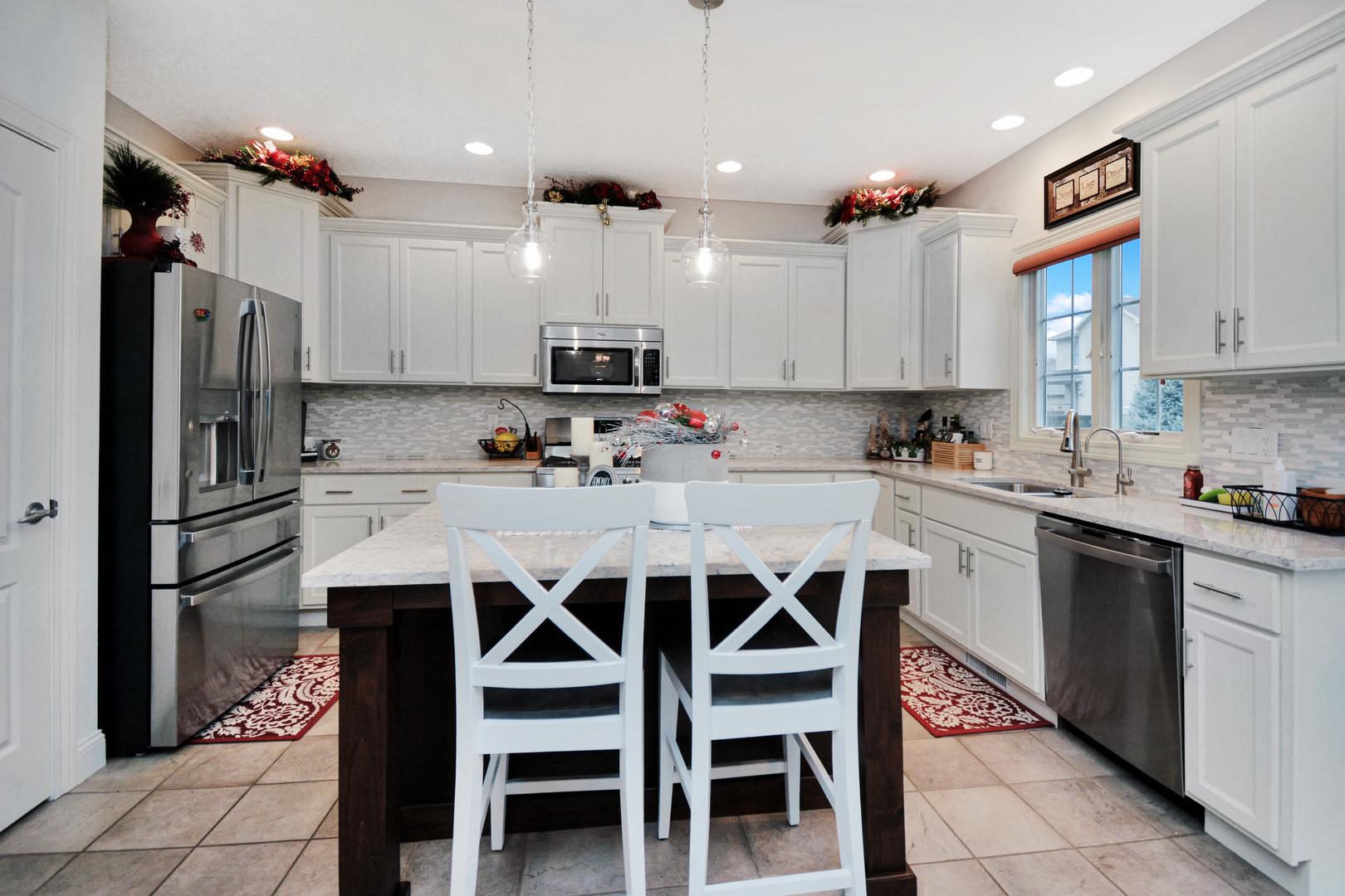 10 Deerfield Court, Bloomington, IL 61705