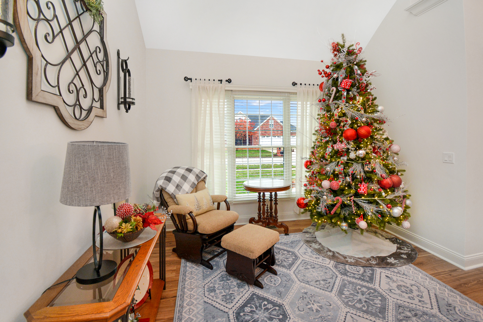 10 Deerfield Court, Bloomington, IL 61705